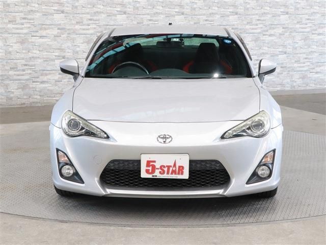 Toyota 86 2013-02 15555-5