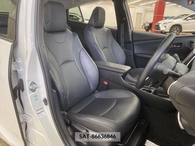 Toyota PRIUS 2016-07 213423-17