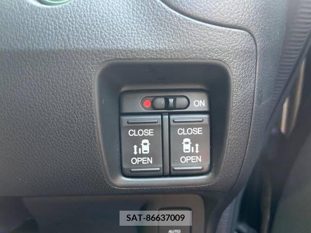Honda N BOX CUSTOM 2017-09 249038-4