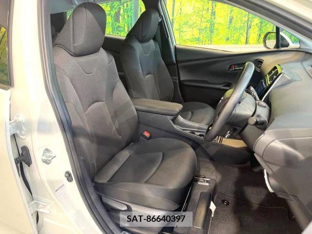 Toyota PRIUS 2019-10 393345-8