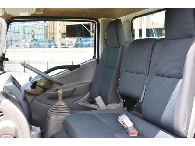 Nissan ATLAS 2013-08 11141-9