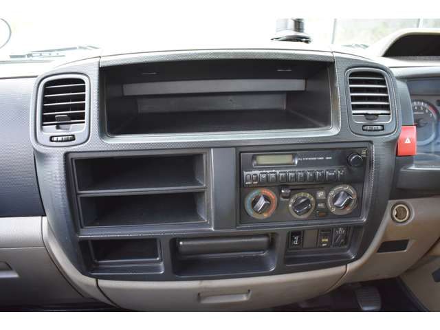 Nissan ATLAS 2013-08 11141-13