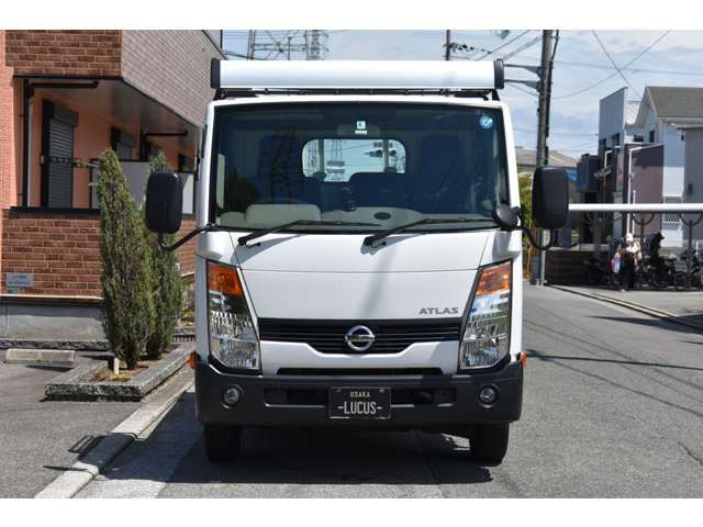 Nissan ATLAS 2013-08 11141-1