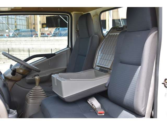 Nissan ATLAS 2013-08 11141-10