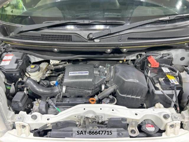 Honda N BOX 2017-05 337386-18