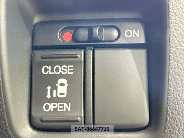 Honda N BOX 2017-05 337386-2