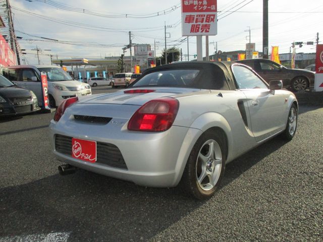 Toyota MR-S 2000-08 10120-2