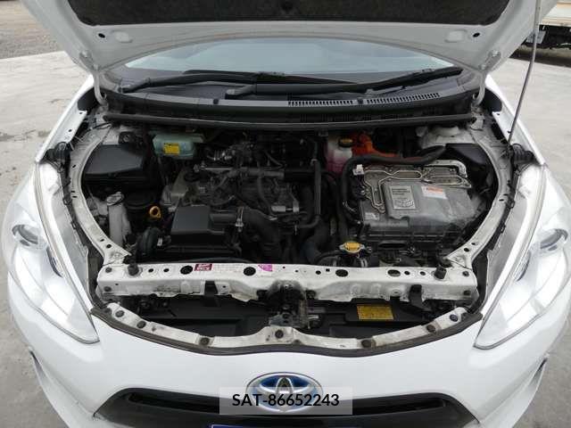 Toyota AQUA 2015-02 260609-13