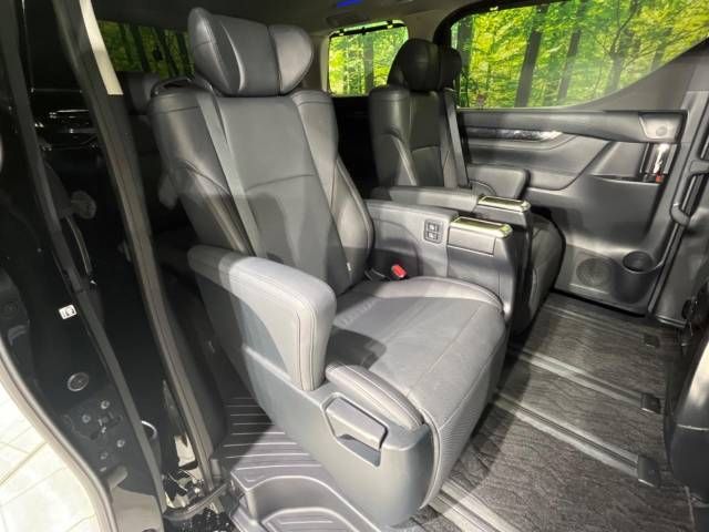 Toyota ALPHARD 2022-11 189544-9