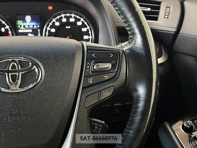 Toyota VELLFIRE 2016-12 332488-19