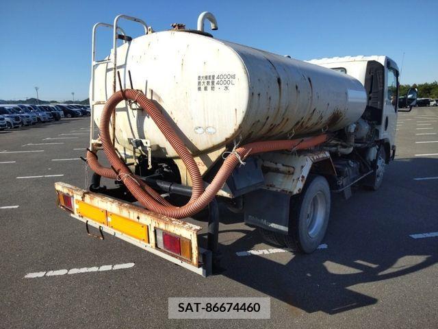Isuzu ELF TRUCK 2009-10 268221-5