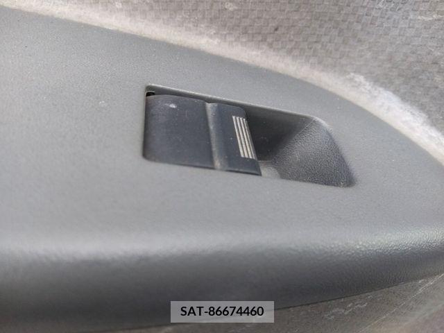 Isuzu ELF TRUCK 2009-10 268221-7