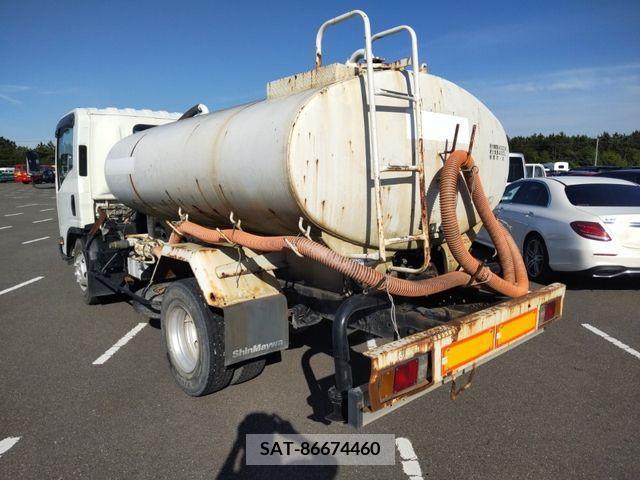Isuzu ELF TRUCK 2009-10 268221-2