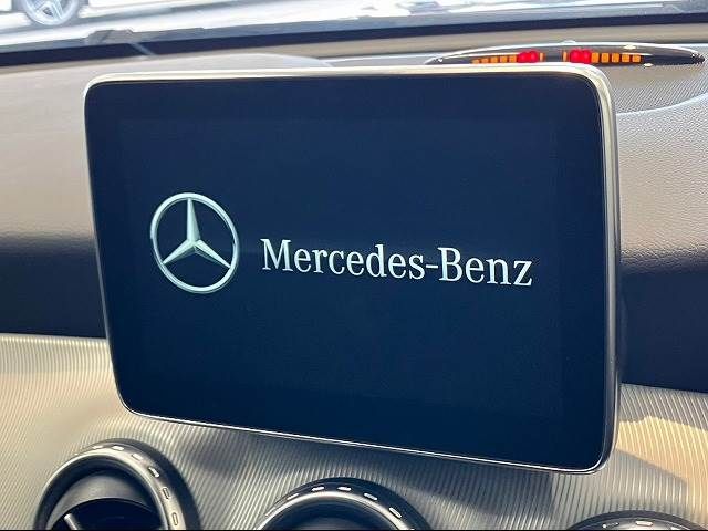 Mercedes Benz GLA-CLASS 2015-11 8647-2