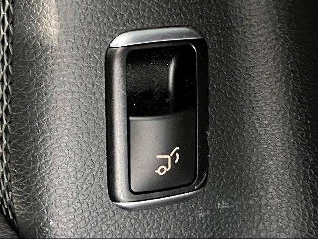 Mercedes Benz GLA-CLASS 2015-11 8647-4
