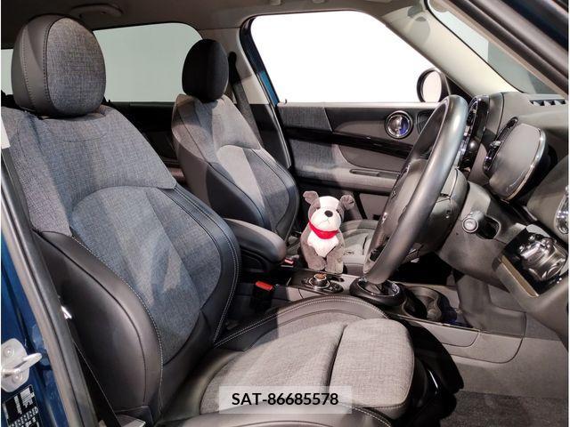 Bmw MINI 2021-04 234590-1