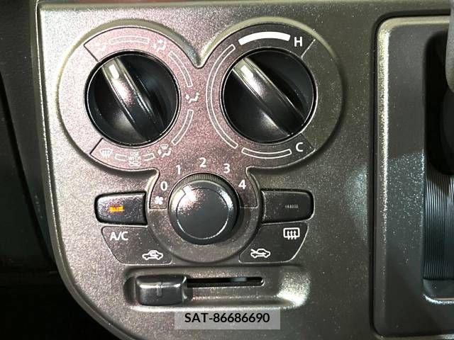 Suzuki ALTO 2019-03 305135-5