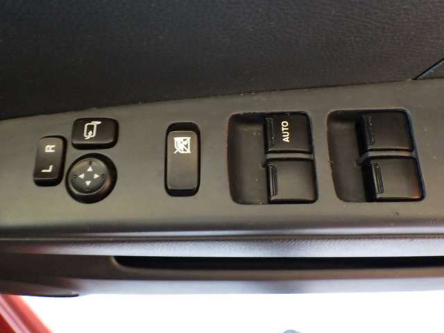 Nissan MOCO 2013-04 15417-11