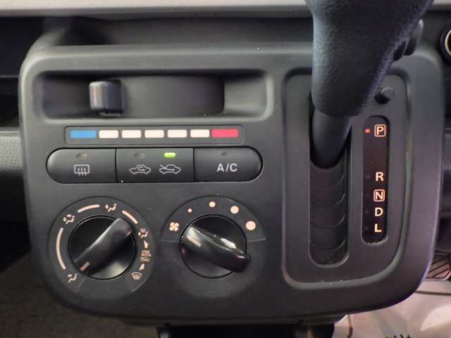 Nissan MOCO 2013-04 15417-12