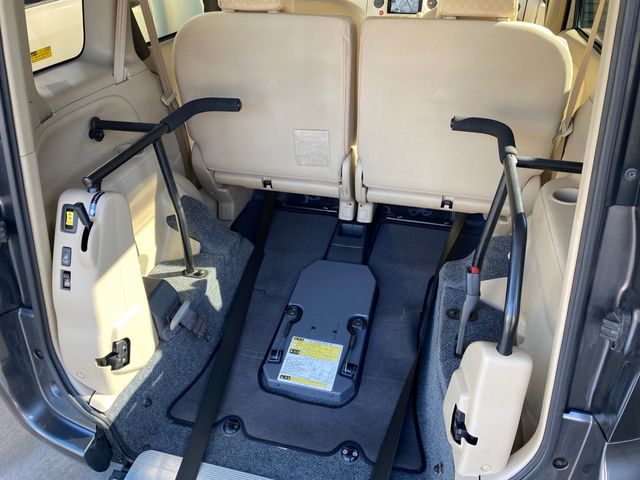 Toyota SIENTA 2008-10 27870-1