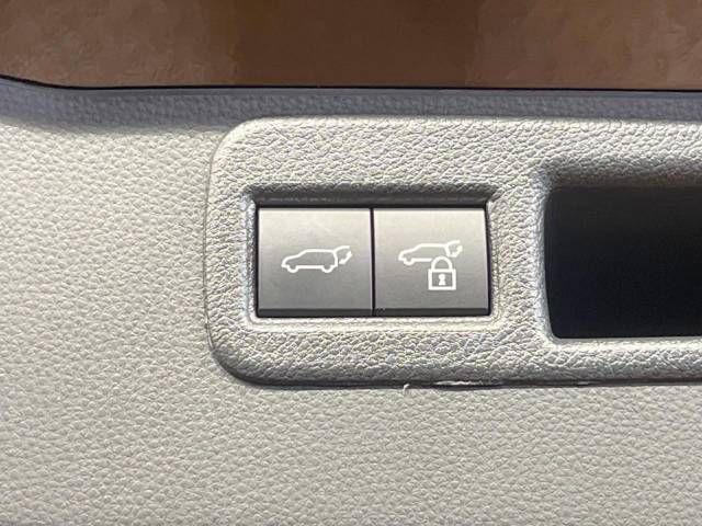 Toyota HARRIER 2022-05 23857-9
