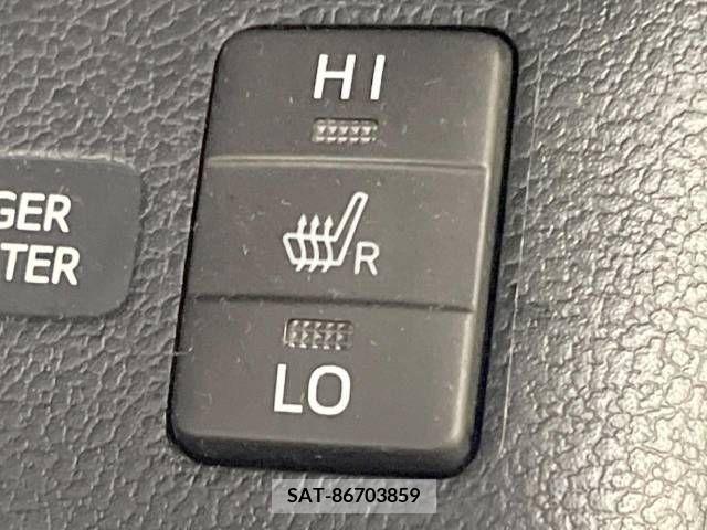 Toyota PRIUS 2017-06 349538-6