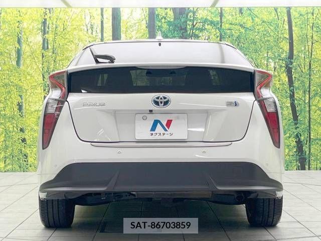 Toyota PRIUS 2017-06 349538-15
