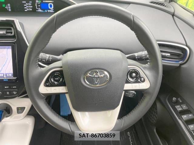 Toyota PRIUS 2017-06 349538-11