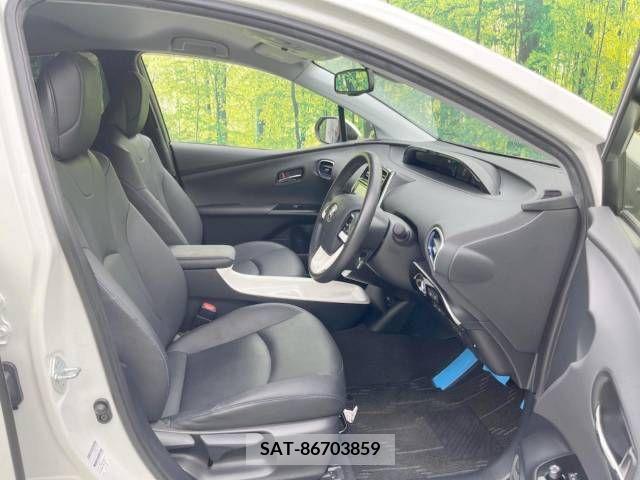 Toyota PRIUS 2017-06 349538-8