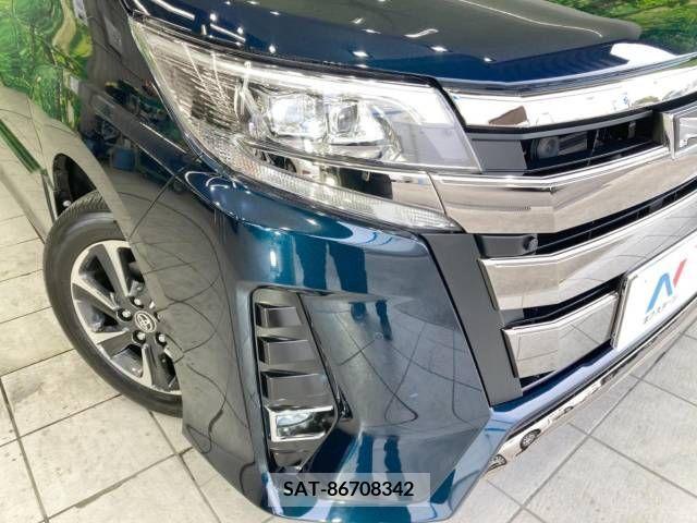 Toyota NOAH 2021-08 365090-13