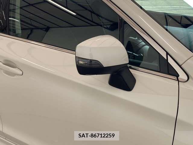 Subaru LEGACY B4 2017-03 214614-18