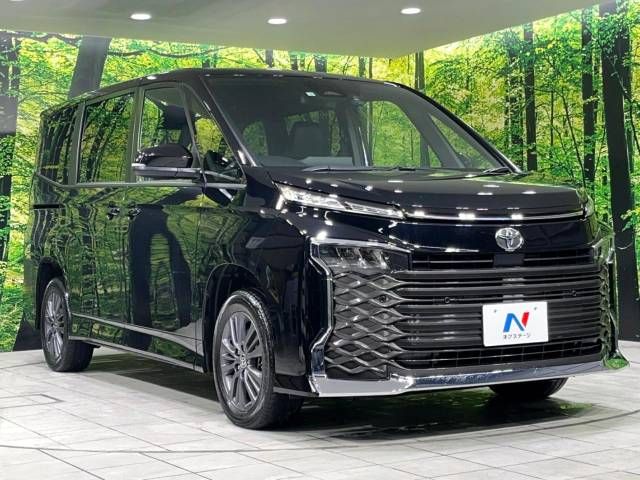 Toyota VOXY 2023-04 195460-17