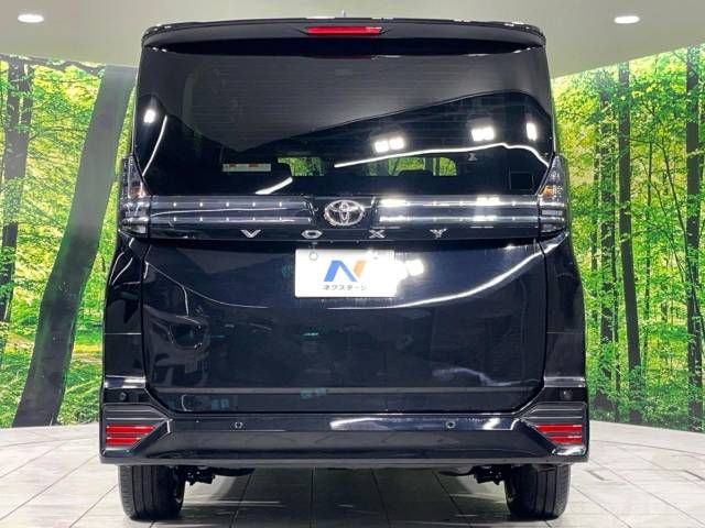 Toyota VOXY 2023-04 195460-16