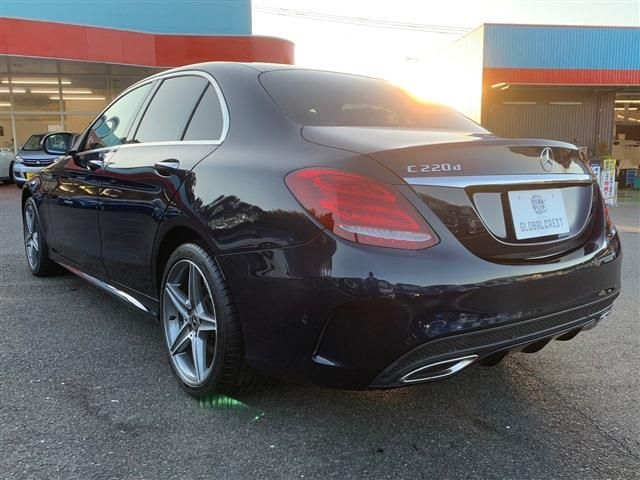Mercedes Benz C-CLASS 2018-02 183852-8