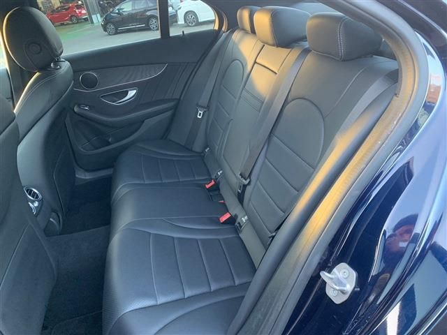 Mercedes Benz C-CLASS 2018-02 183852-3