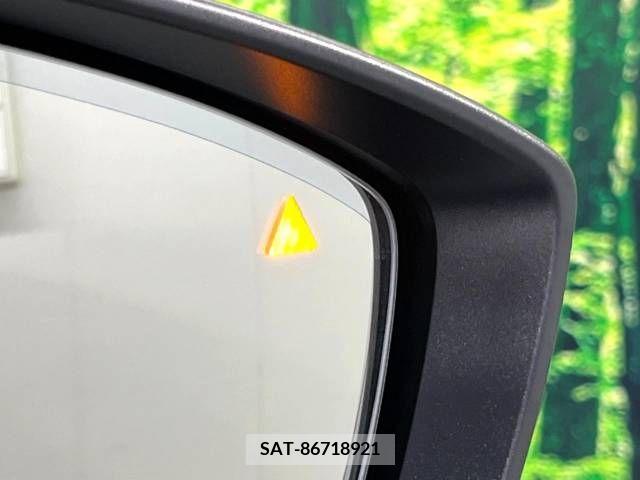 Mazda CX-30 2022-09 396190-6