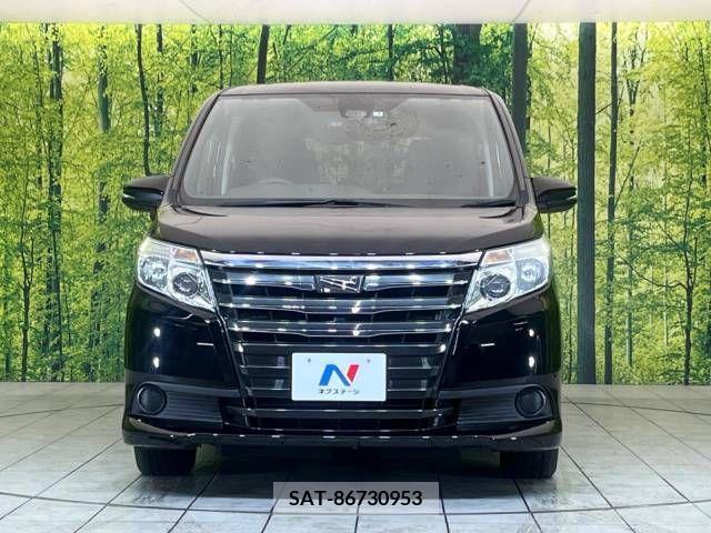 Toyota NOAH 2017-05 279497-17