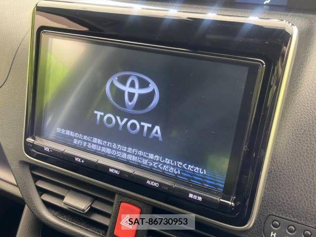 Toyota NOAH 2017-05 279497-3