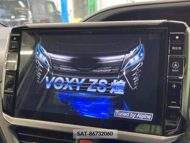 Toyota VOXY 2018-12 370501-2
