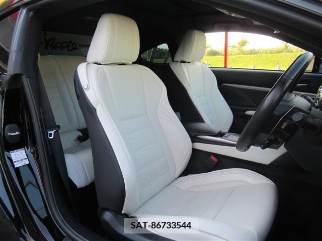 Lexus RC 2019-05 300000-10