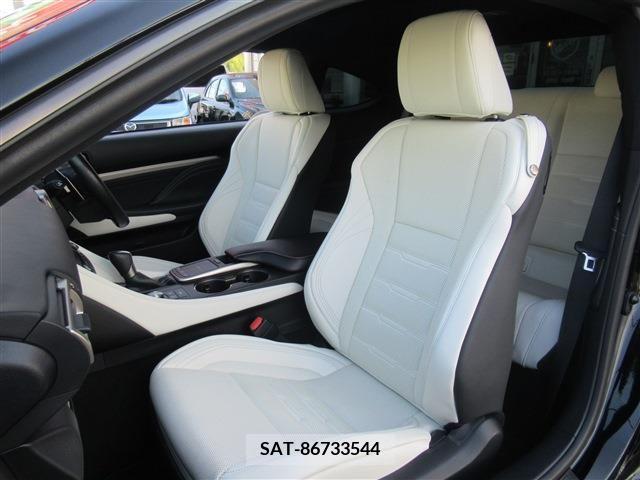 Lexus RC 2019-05 300000-14