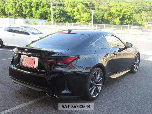 Lexus RC 2019-05 300000-3