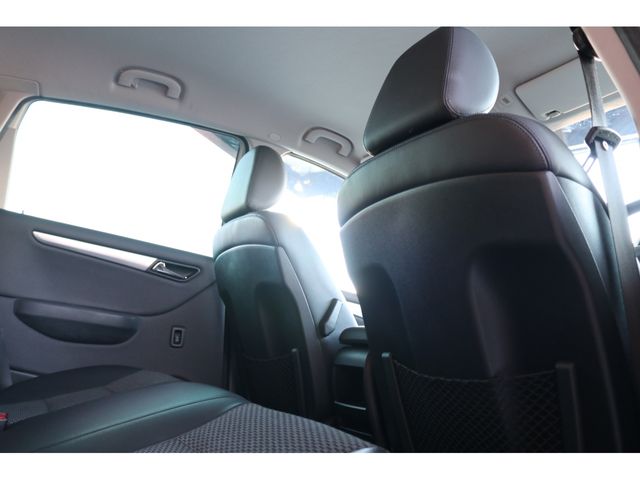 Mercedes Benz B-CLASS 2010-06 190675-25