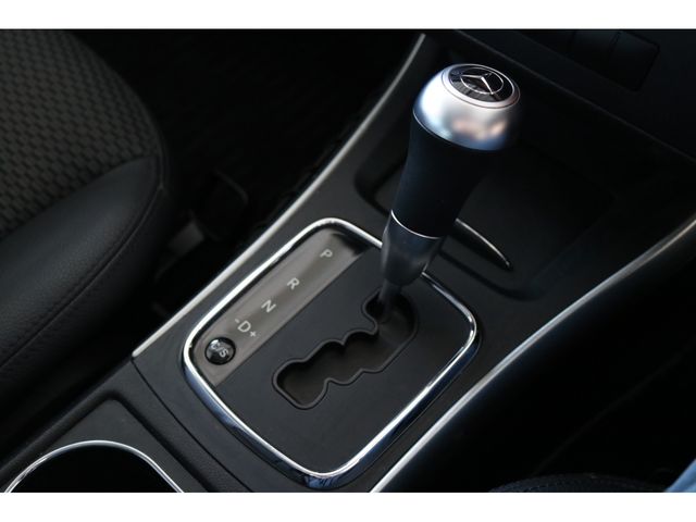 Mercedes Benz B-CLASS 2010-06 190675-21