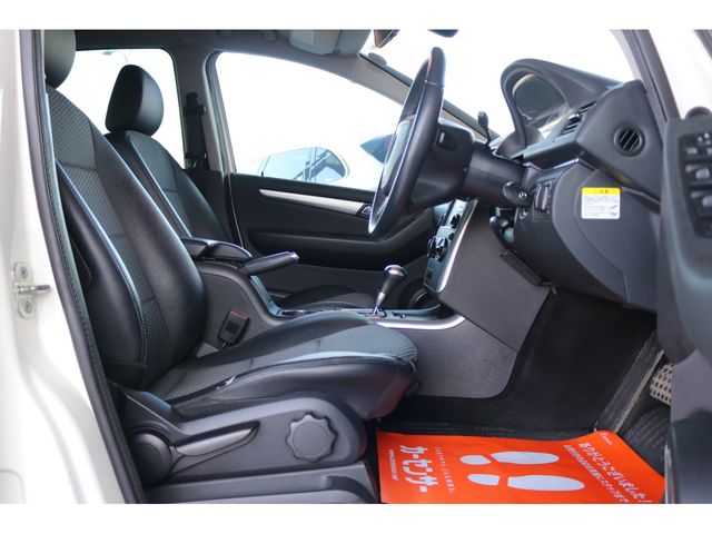 Mercedes Benz B-CLASS 2010-06 190675-17