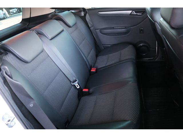 Mercedes Benz B-CLASS 2010-06 190675-26