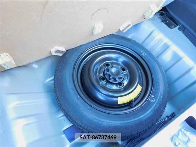 Daihatsu ESSE 2011-06 297301-12