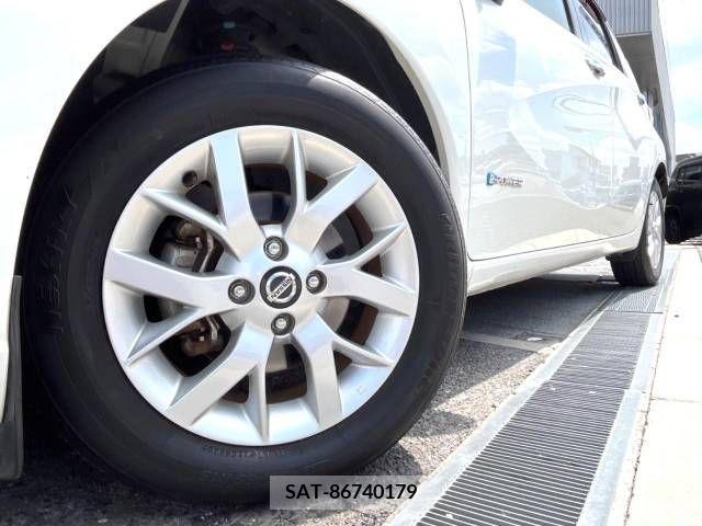 Nissan NOTE 2019-04 365474-15