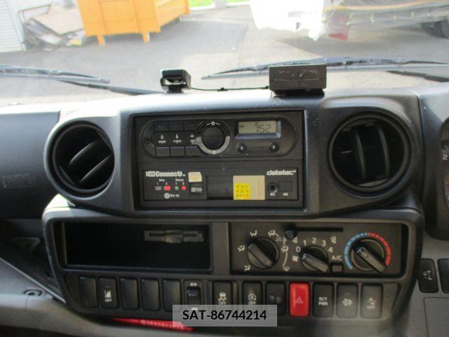 Hino DUTRO 2018-03 374682-12