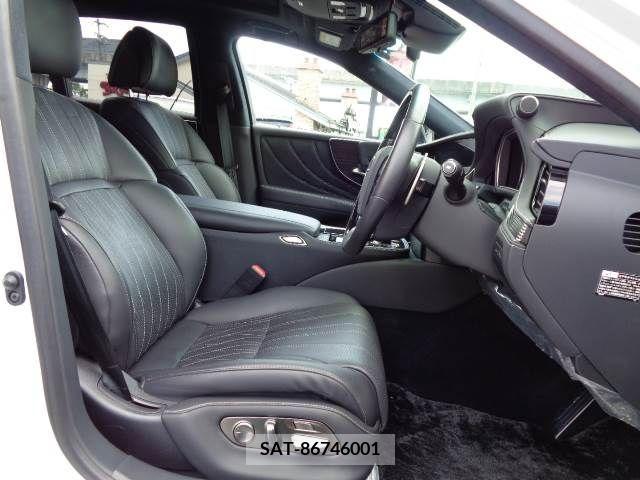 Lexus LS 2018-04 334446-2